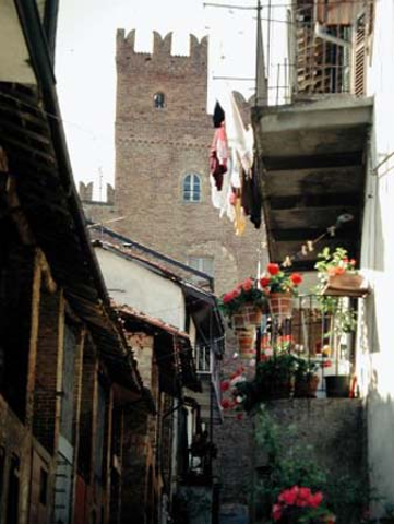 Centro storico medioevale di Montemagno (1)